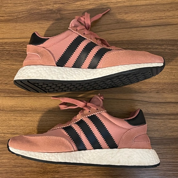 Women’s Adidas Iniki Runner Boost Raw Pink Core Black & White Size 7 - Picture 6 of 8